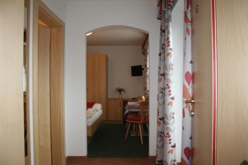 Zimmervermietung Babsy Zell am See Zimmer foto